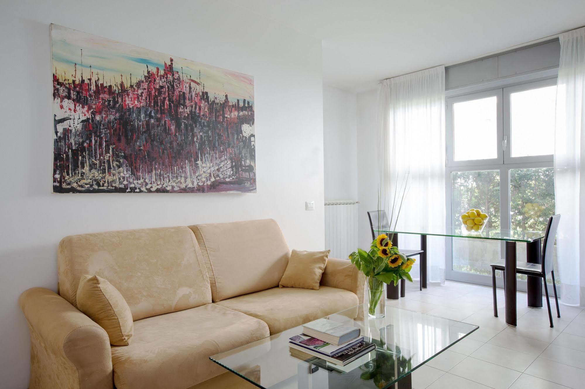 Nino Residence - Milan — Photos 1